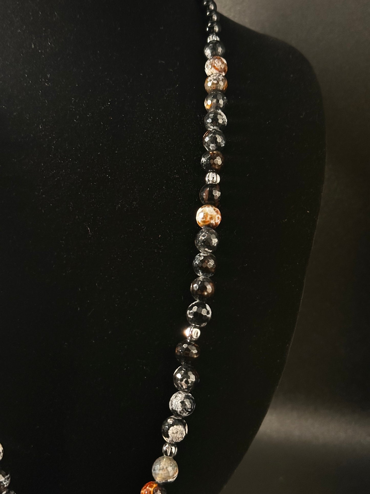 Collana falco