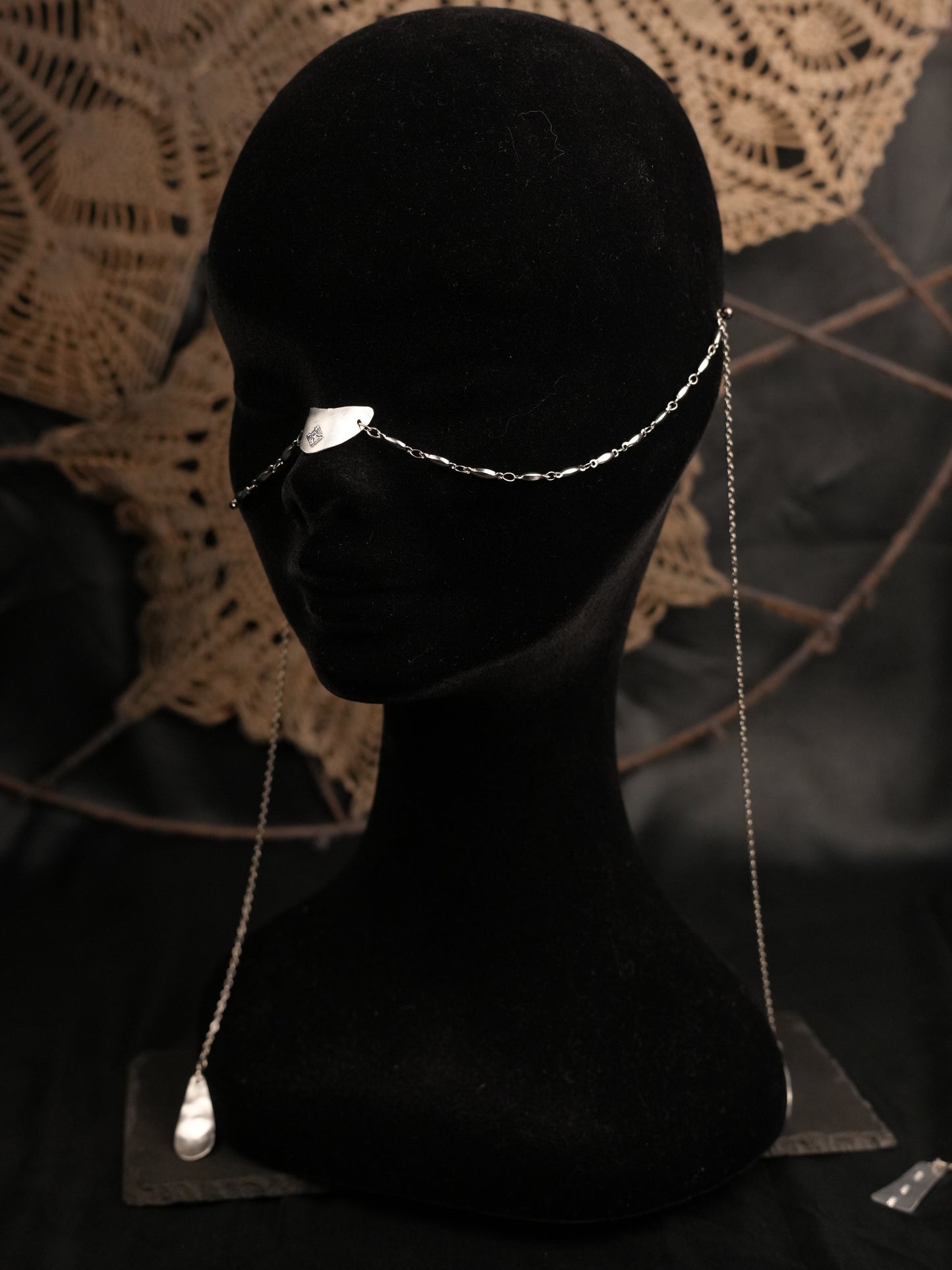 Face chain Ori