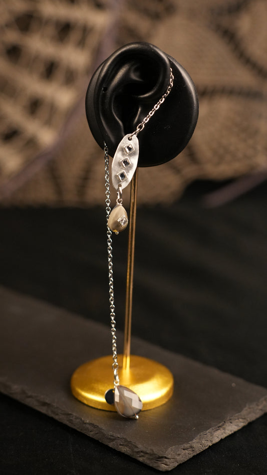 Mono orecchino “Kaan chain”