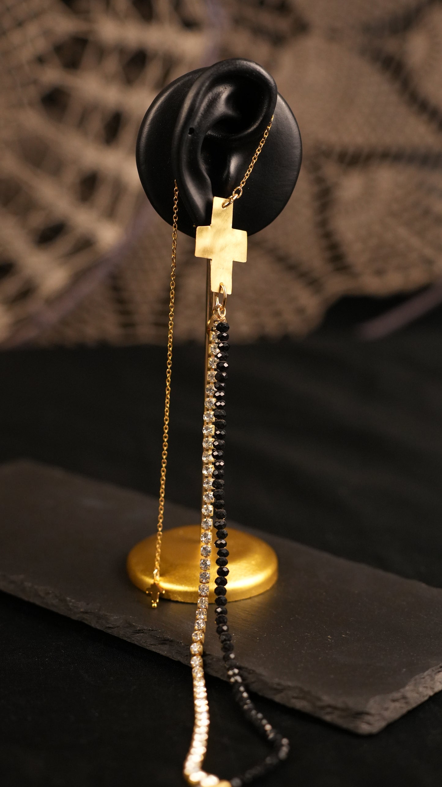 Mono orecchino Kaan chain “Croce”