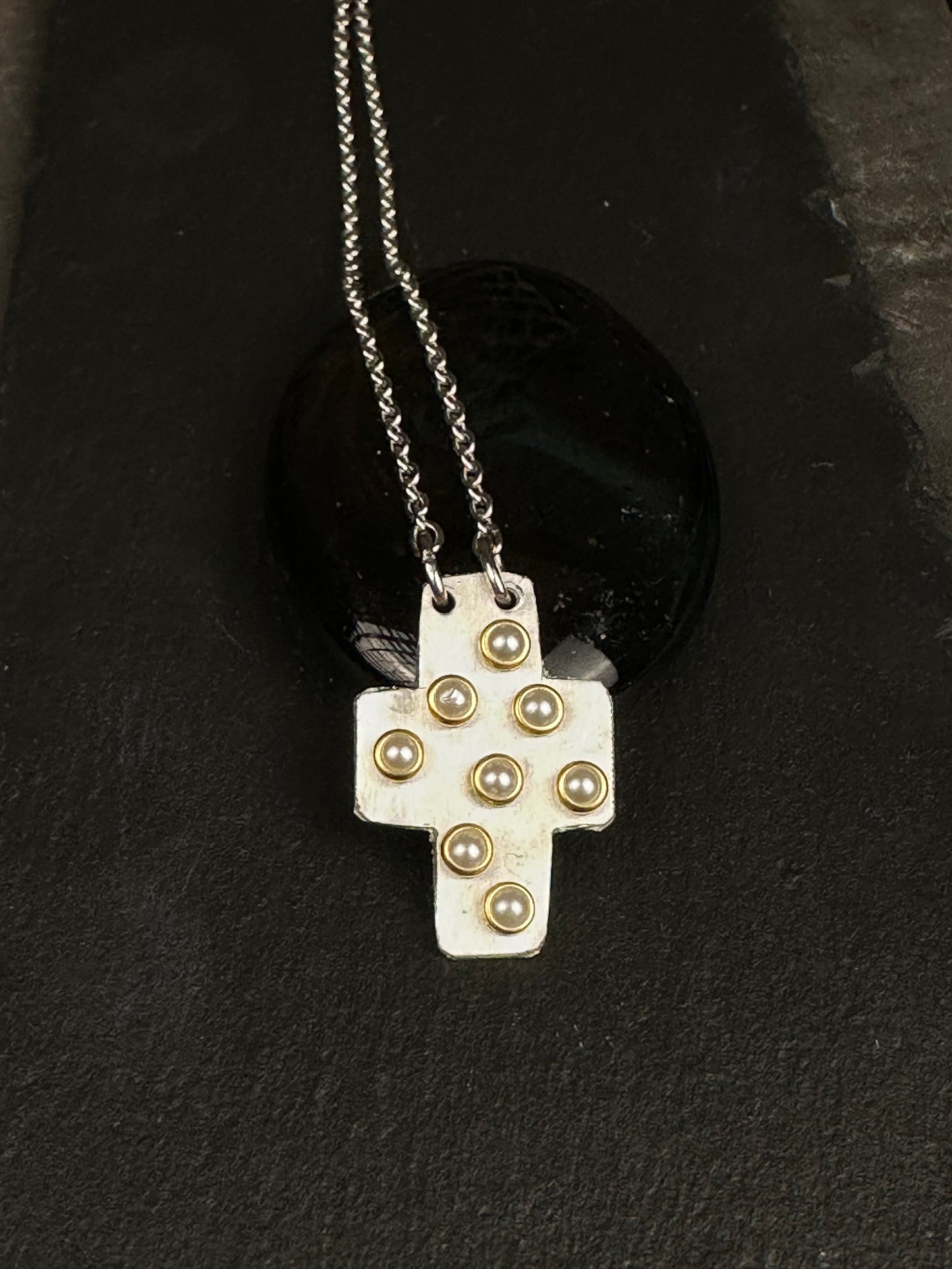 Collana Luxera