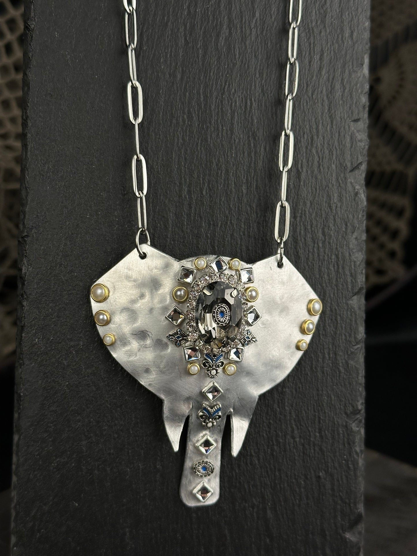 Collana Indira