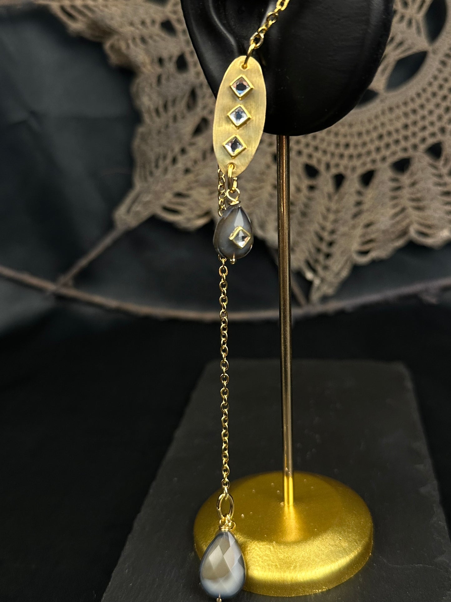 Mono orecchino “Kaan chain”