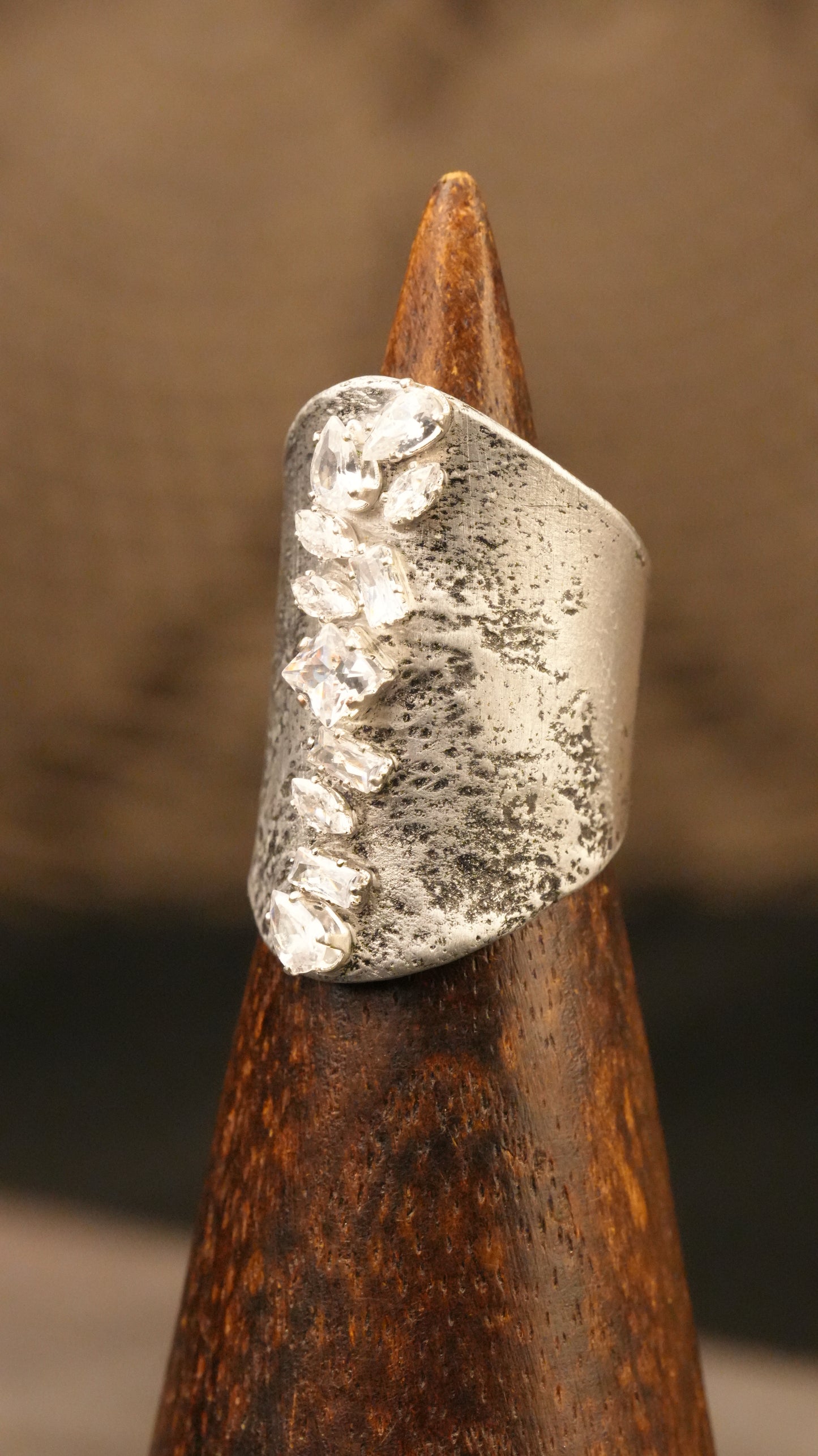 Anello The Spine