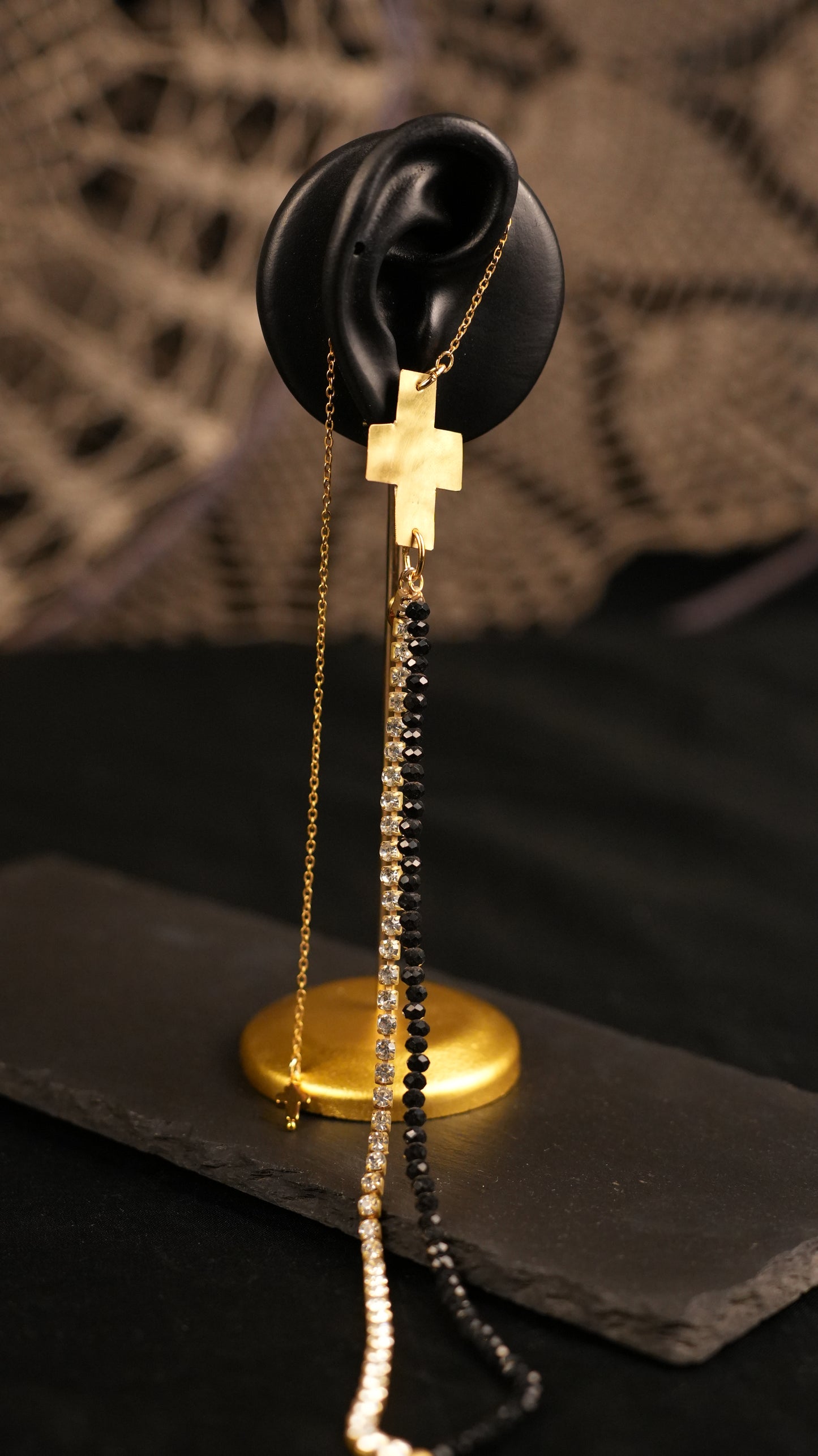 Mono orecchino Kaan chain “Croce”