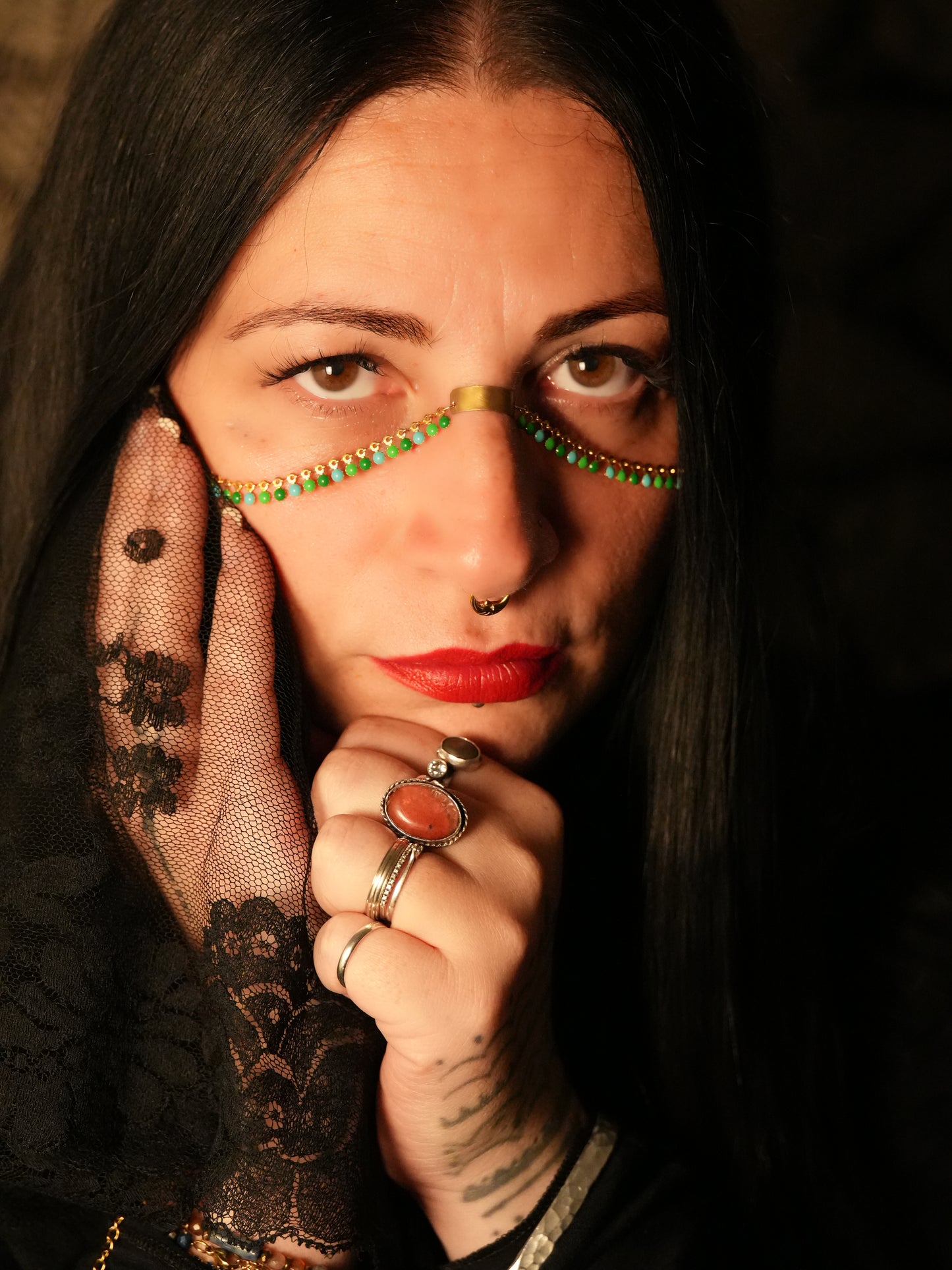 Face chain Indie oro