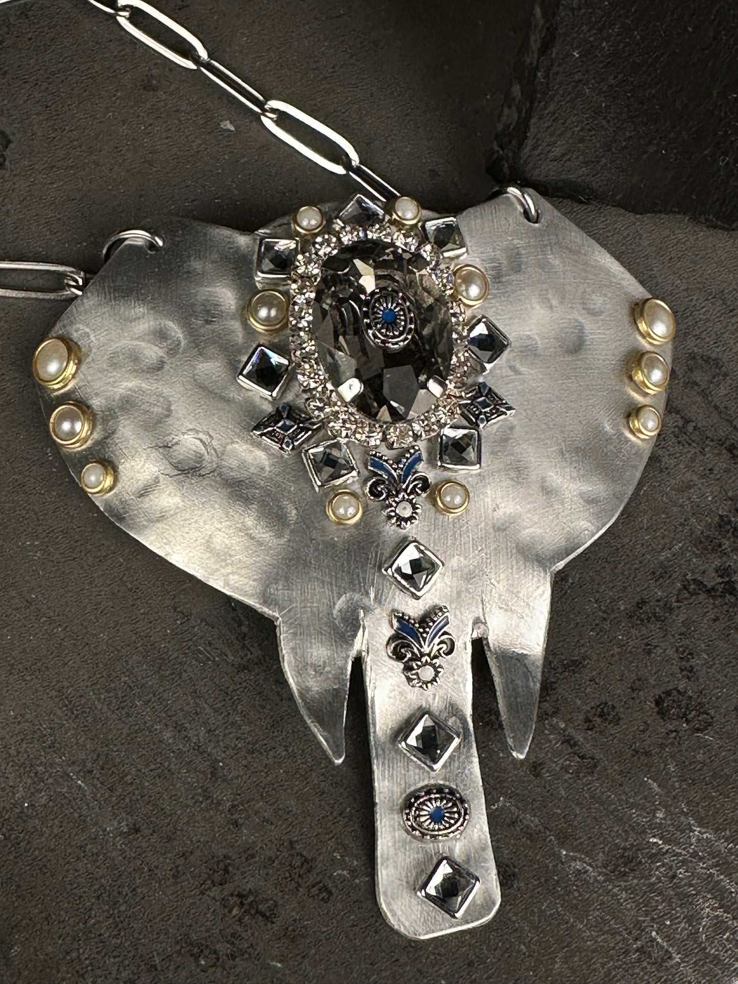 Collana Indira