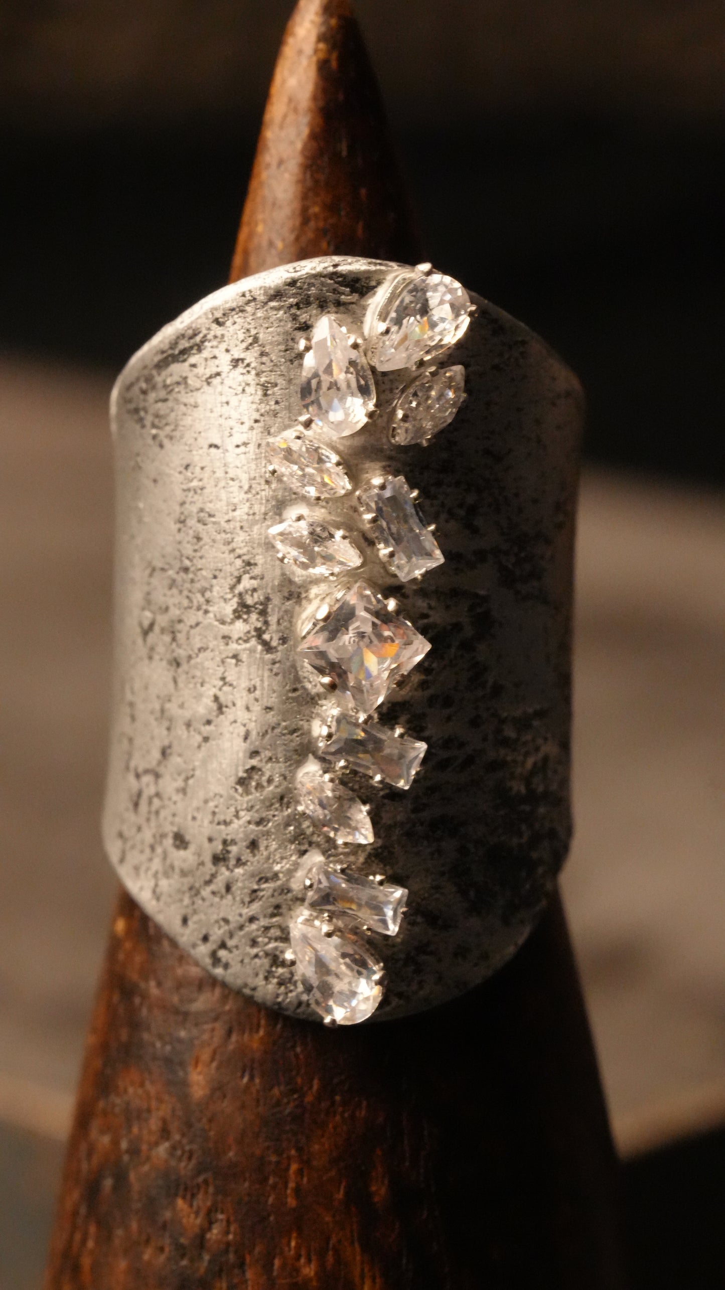 Anello The Spine