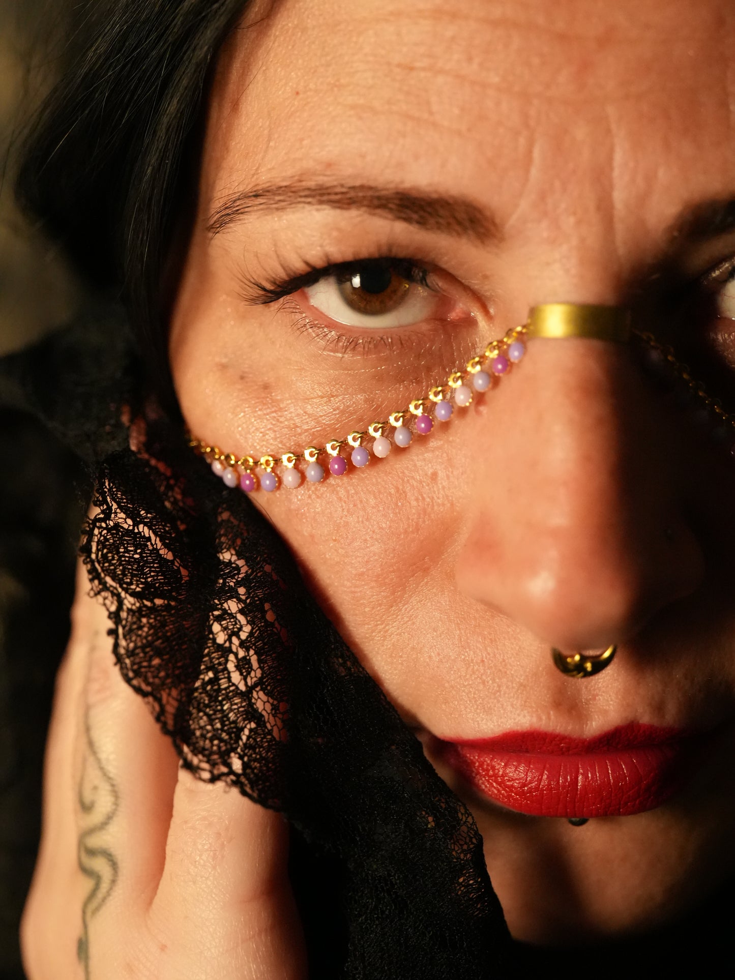 Face chain Indie oro