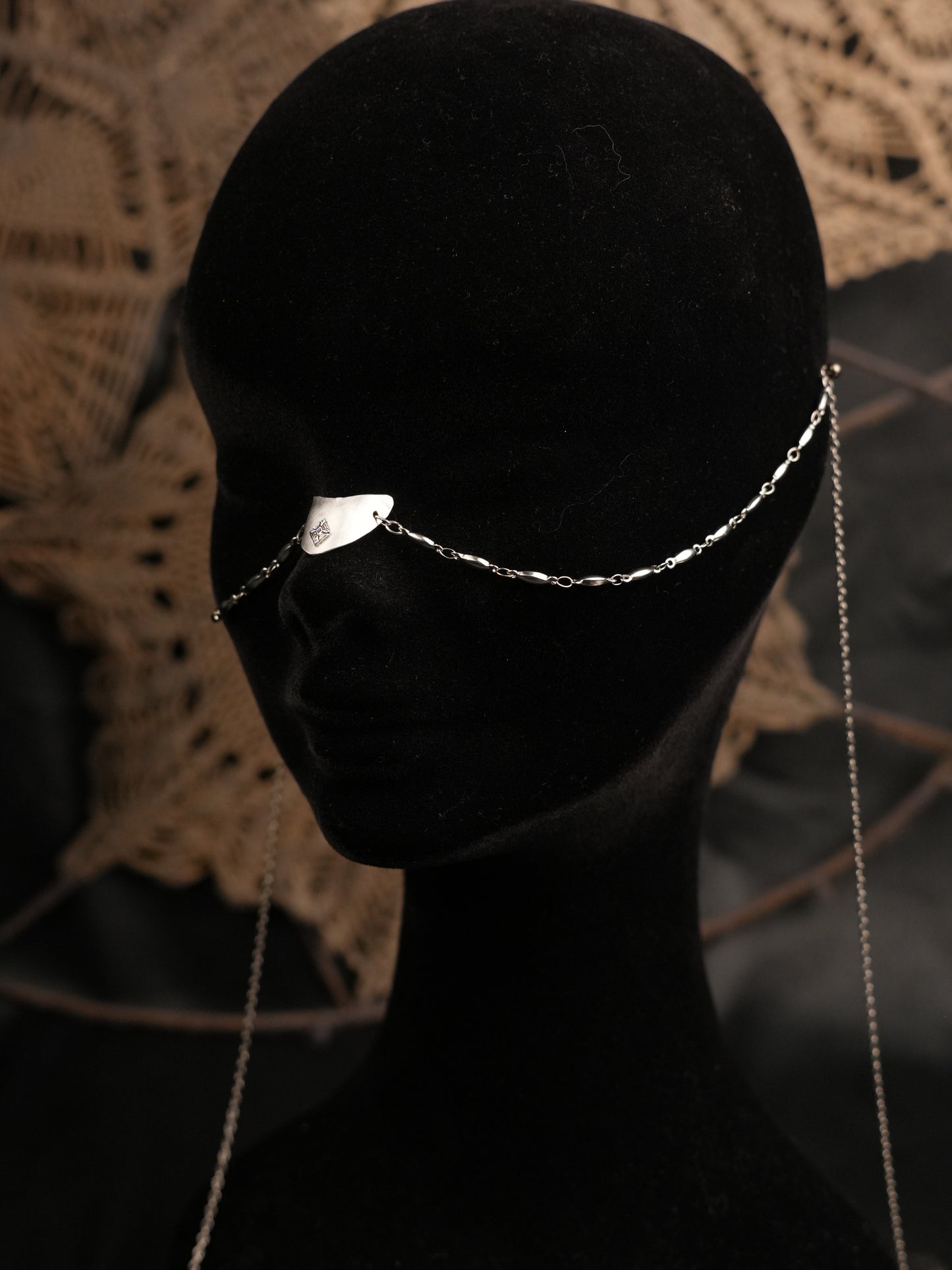 Face chain Ori