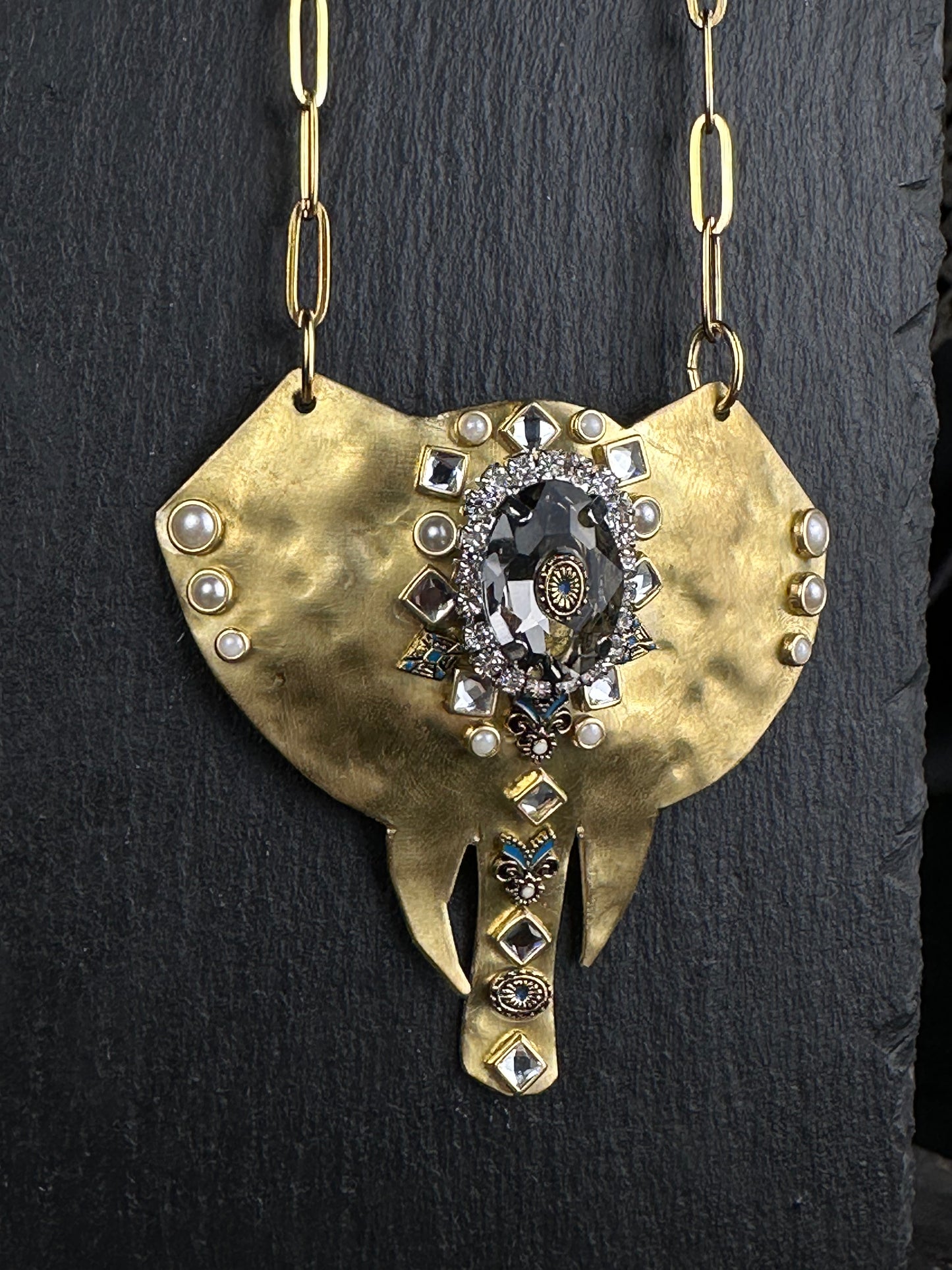Collana Indira
