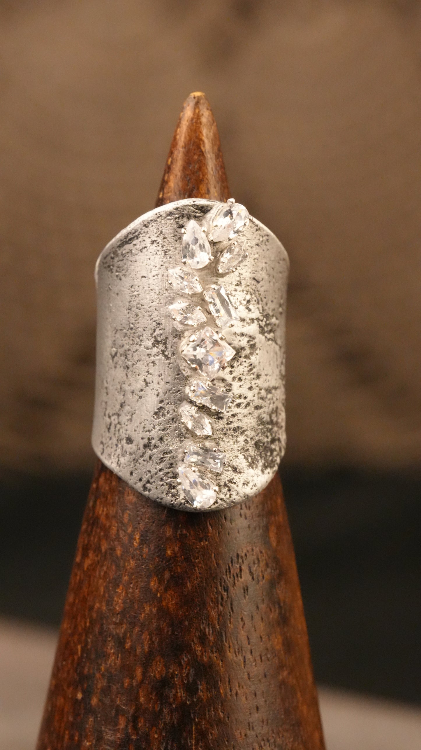 Anello The Spine