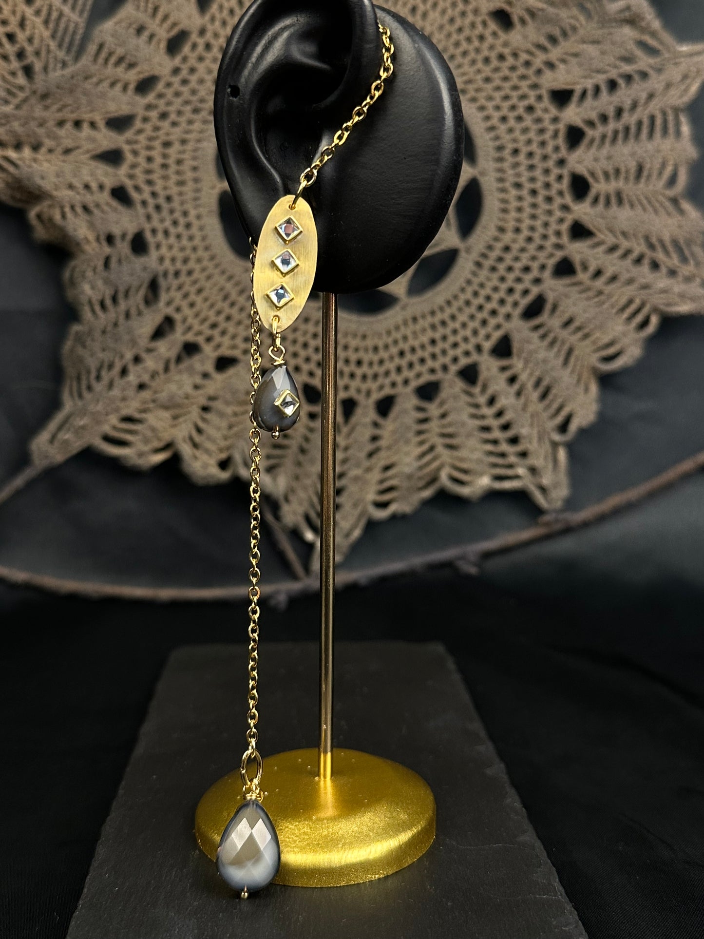 Mono orecchino “Kaan chain”