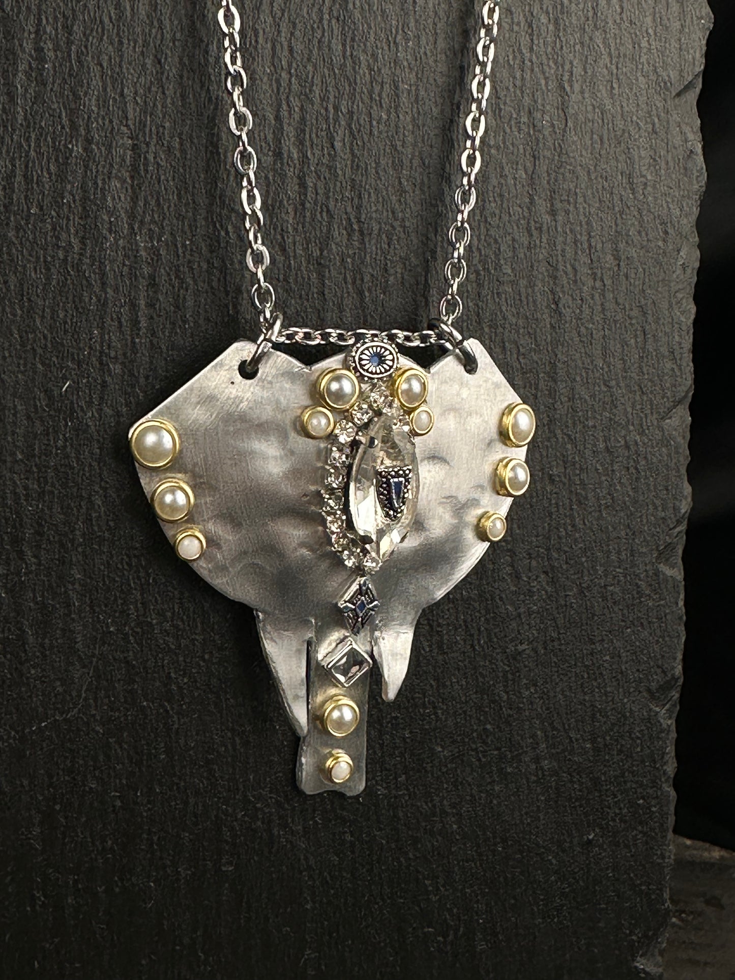 Collana Indira