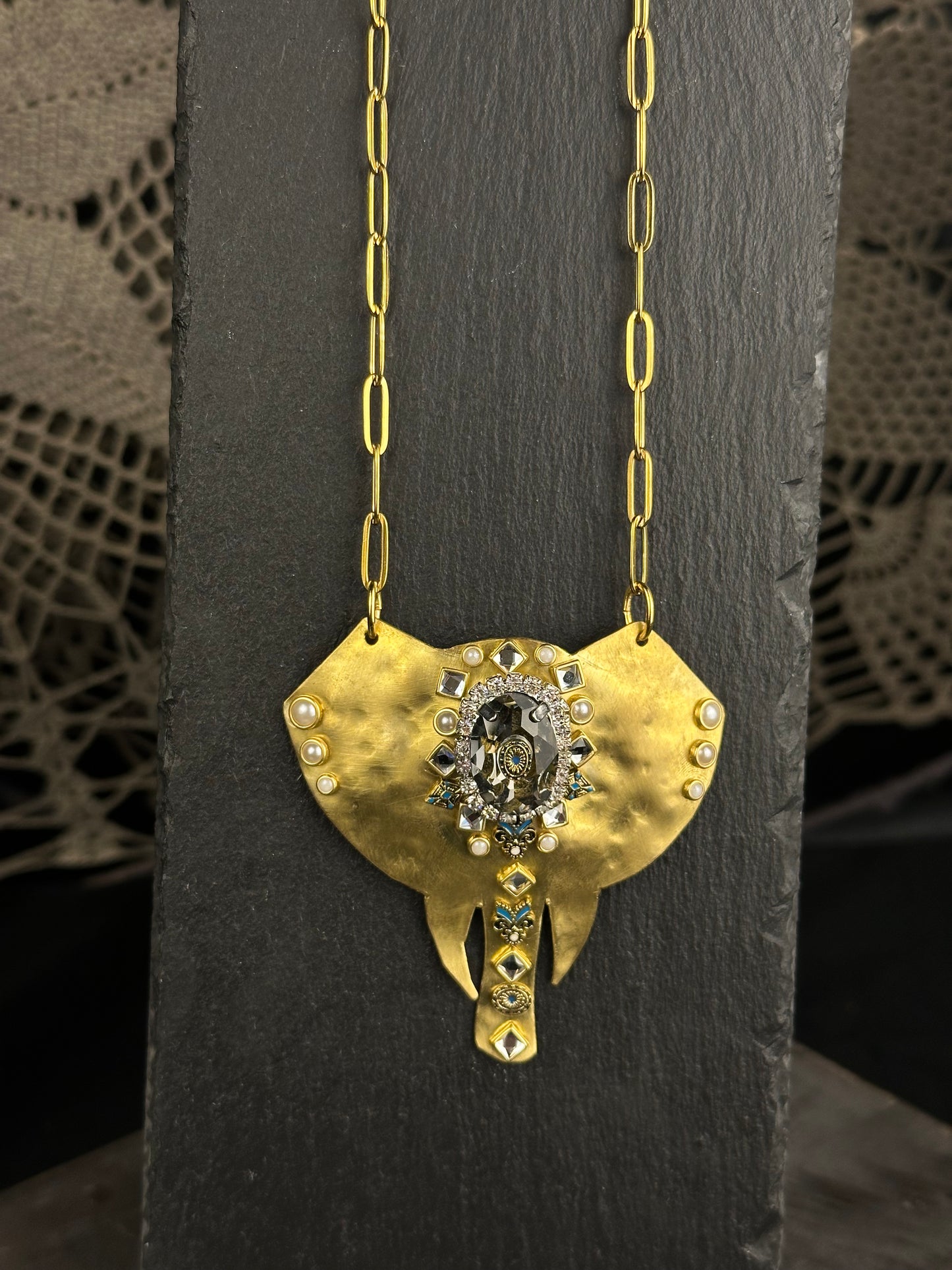 Collana Indira