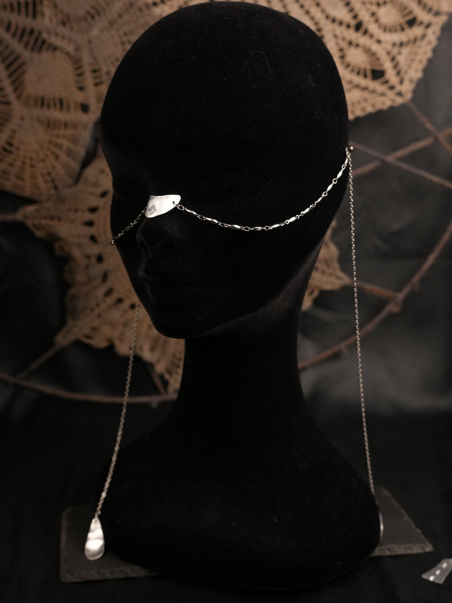 Face chain Ori