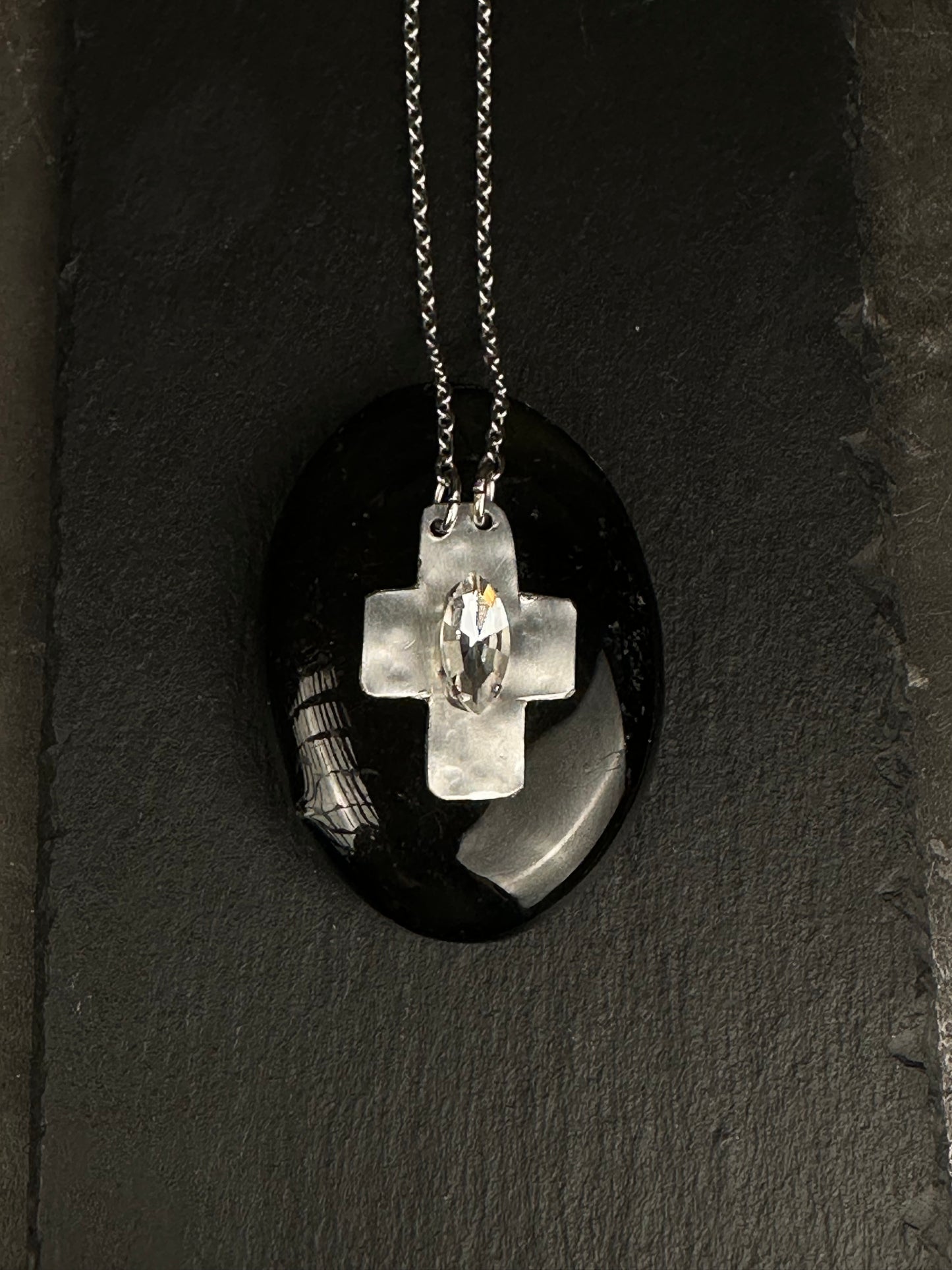 Collana Luxera