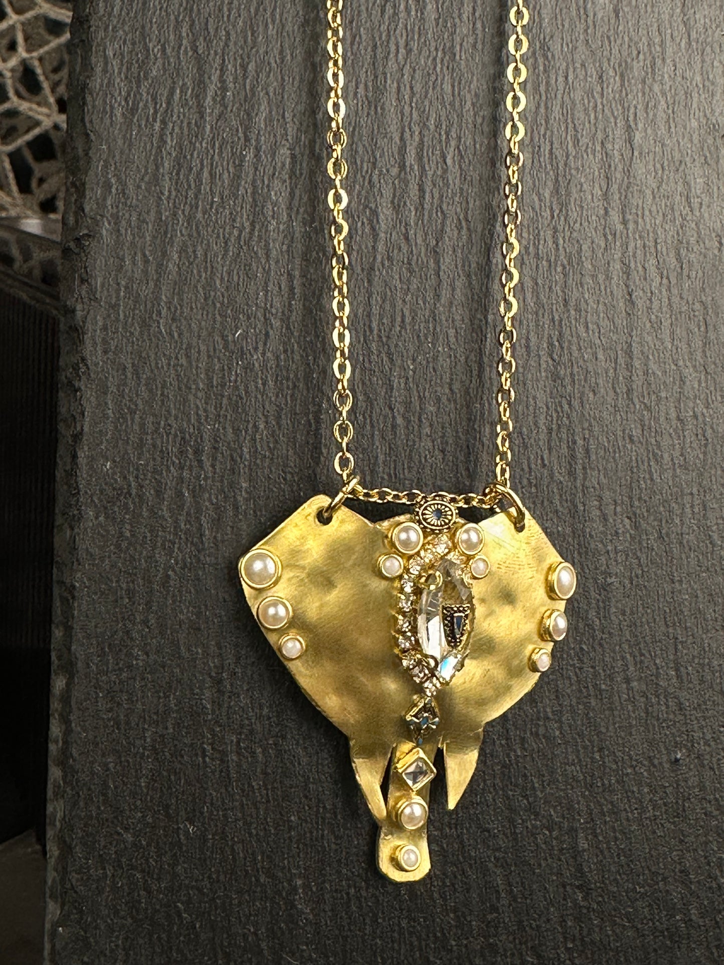Collana Indira