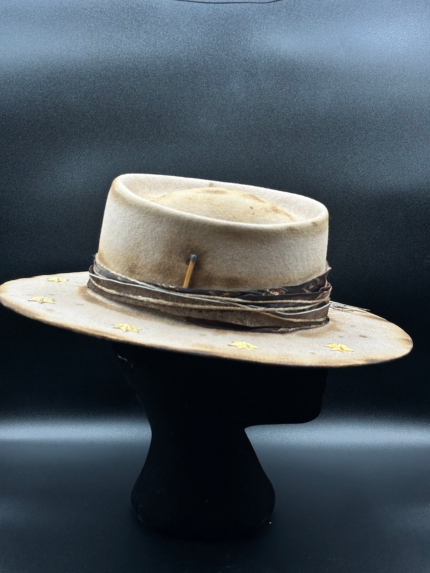 Cappello W AMERICA Tg.56